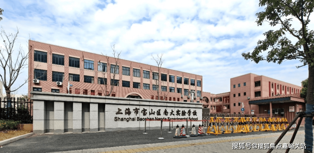 盘百科→首页网站→楼盘百科→首页网站→处24小时热线凯发入口中环铂樾售楼处电话→中环铂樾售楼中心电话→楼(图6)