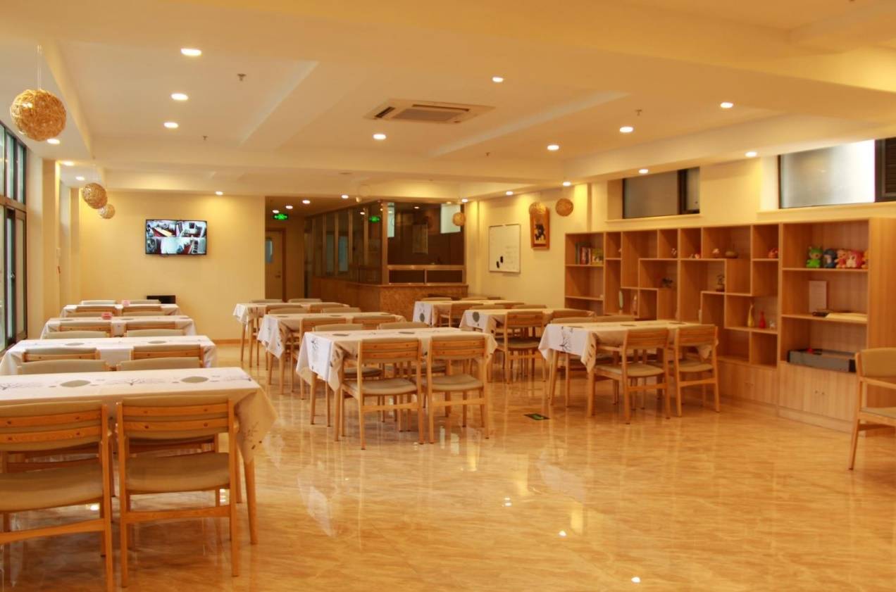 养老院天保京北健康城医保定点精准地址咨询联系方式AG凯发K8国际【2026最新】慢阻肺照护慢病的(图11)